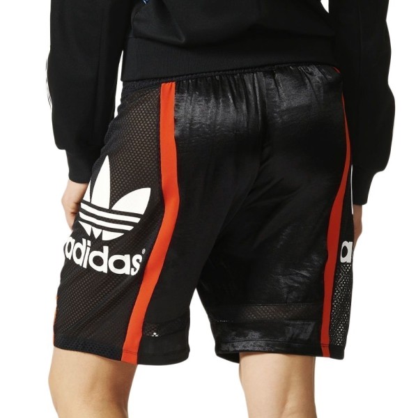 Housut Adidas Basketball Baggy Punainen,Mustat 152 - 157 cm/XS 586a |  Röda,Svarta | 152 - 157 cm/XS | Fyndiq
