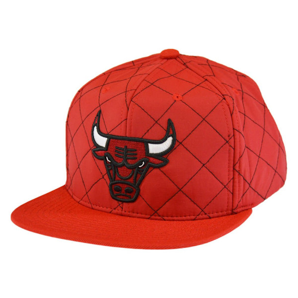 Mössar Mitchell & Ness Nba Quilted Taslan Snapback Chicago Bulls Röda Produkt av avvikande storlek