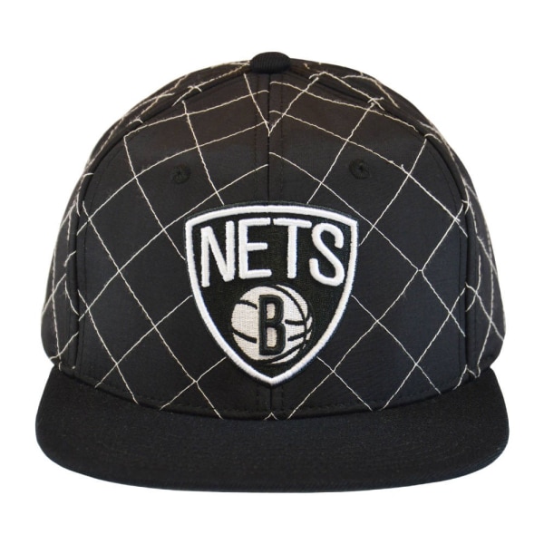Hatut Mitchell & Ness Nba Quilted Taslan Brooklyn Nets Mustat Produkt av avvikande storlek