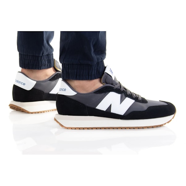 Sneakers low New Balance 237 Sort 44