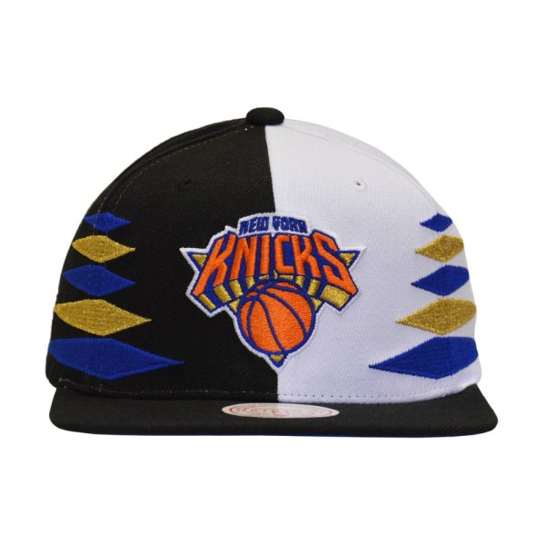 Hatut Mitchell & Ness Nba New York Knicks Snapback Mustat,Valkoiset Produkt av avvikande storlek