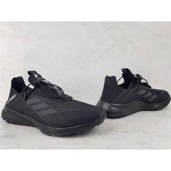 Lågskor Adidas Terrex Voyager 21 S Svarta 42