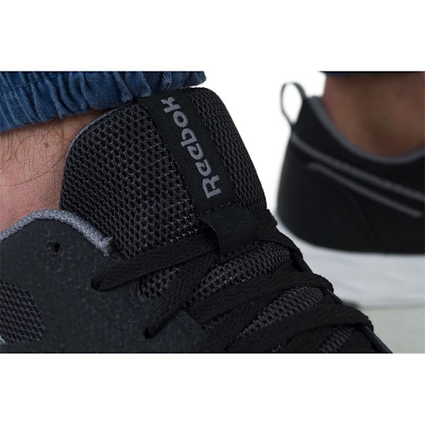 Lågskor Reebok Astroride Essential 2 Svarta 44.5