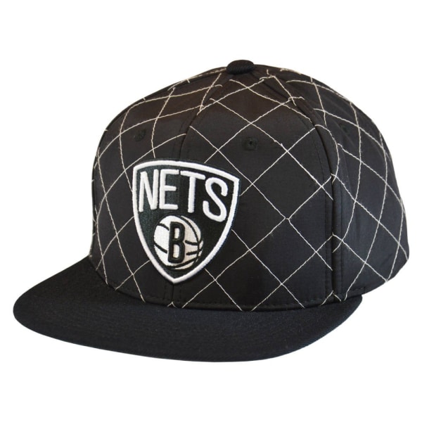Hatut Mitchell & Ness Nba Quilted Taslan Brooklyn Nets Mustat Produkt av avvikande storlek
