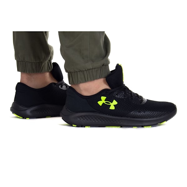 Puolikengät Under Armour Charget Pursuit 3 Mustat 45.5