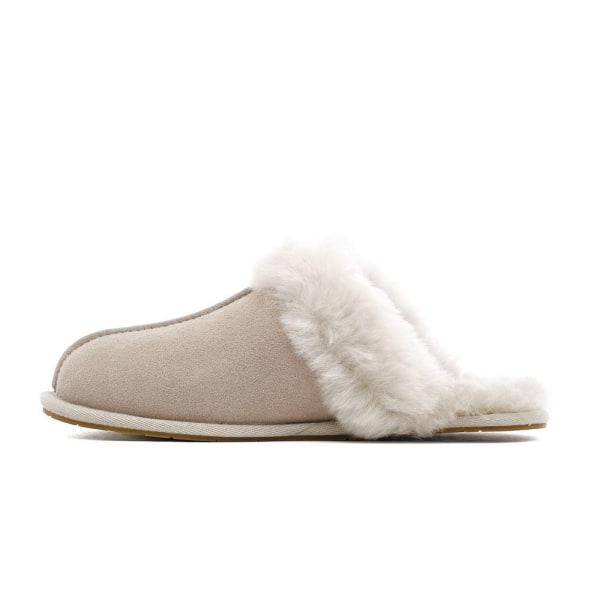 Inneskor UGG Scuffette Ii Beige 41