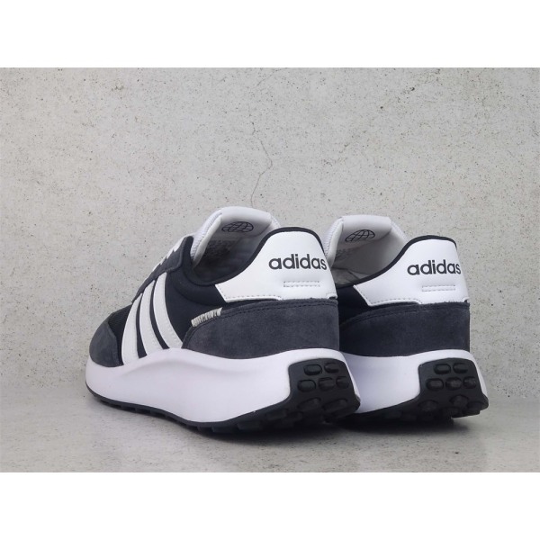 Sneakers low Adidas Run 70S Sort 39 1/3