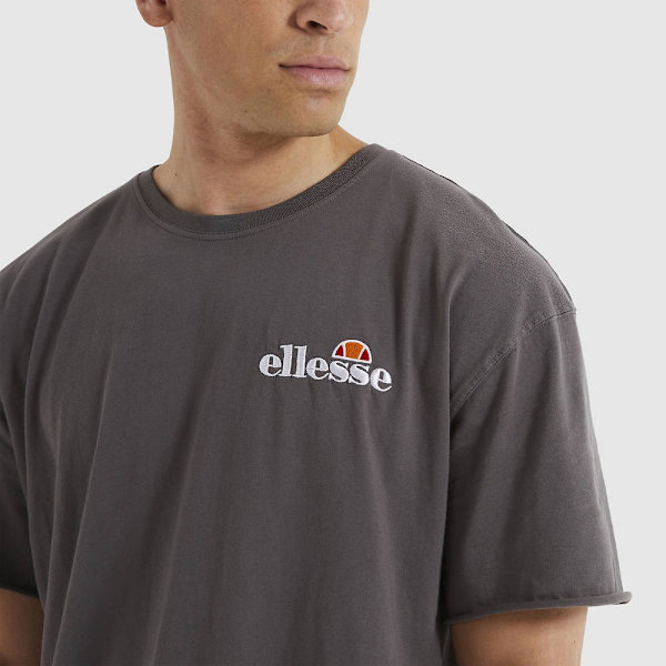 T-paidat Ellesse Fuller Mustat 176 - 181 cm/L