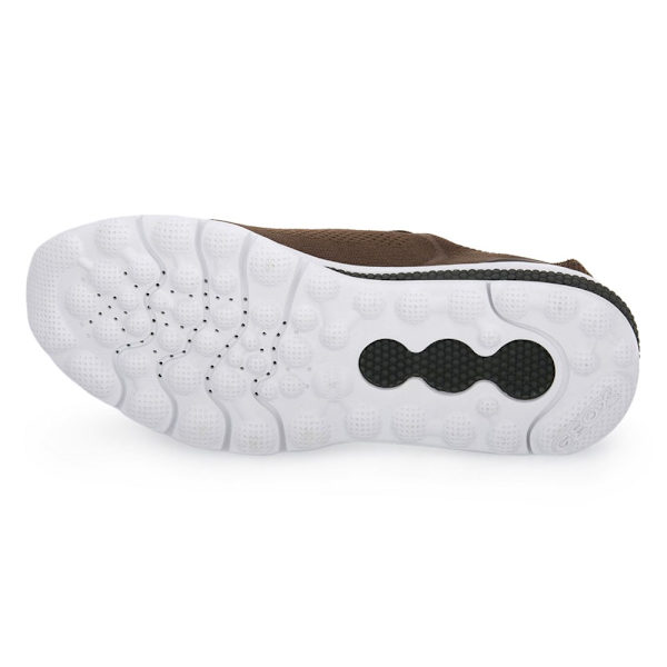 Sneakers low Geox C3009 Spherica Actif A Brun 41