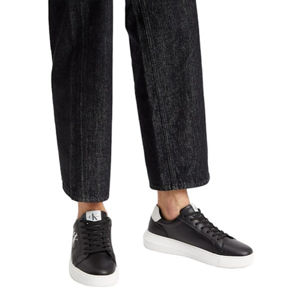 Puolikengät Calvin Klein YM0YM006810GJ Mustat 45