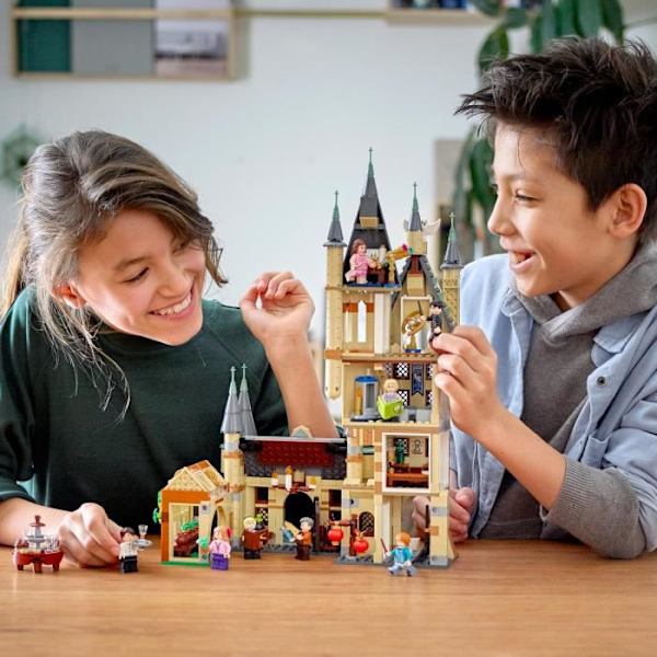 LEGO® Harry Potter 75969 Tylypahkan tähtitorni, linnalelu, Ronin minihahmo Beige och grå