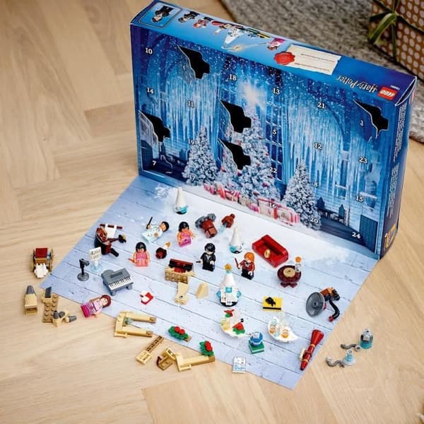 LEGO® Harry Potter™ 75981 Adventskalender olika färger