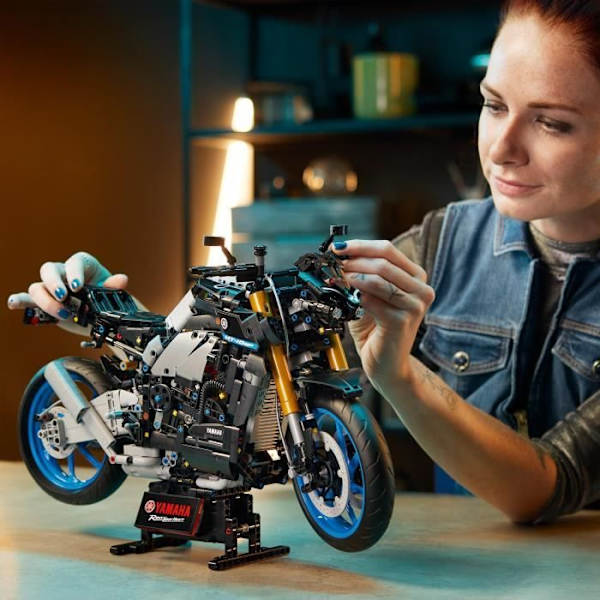 LEGO Technic 42159 Yamaha MT-10 SP, motorcykelmodelsæt til voksne, bikergave til mænd og kvinder Flerfärgad