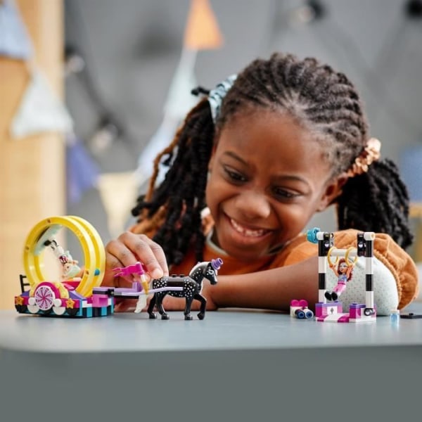 LEGO® Friends 41686 Magiska Stunts Minidockor temaparkleksak för barn från 6 år och uppåt