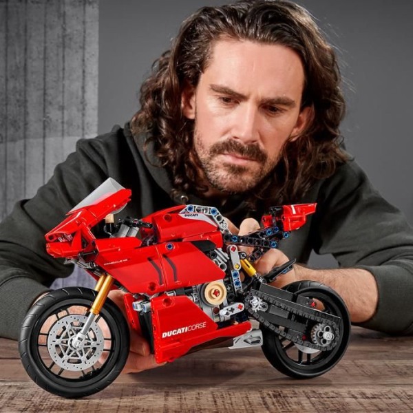 LEGO® Technic 42107 Ducati Panigale V4 R, Moto GP Model Kit, Ducati Motorcykelbyggd, Motorcykelleksak, Barn från 10 år och uppåt Grön