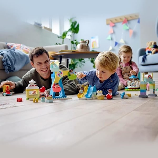 LEGO® 10956 DUPLO® Byforlystelsespark Børnelegetøj 2+ år med tog, karrusel og pariserhjul Flerfärgad