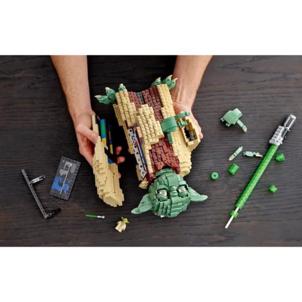 LEGO® Star Wars 75255 Yoda, byggsats, minifigur, ljussabel, med displaystativ