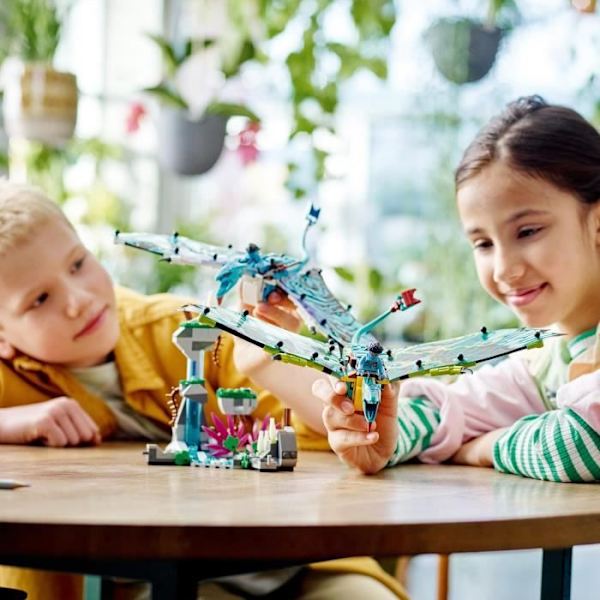 LEGO® Avatar 75572 Jake & Neytiris første Banshee-flyvning, Pandora-legetøj, med dyr Flerfärgad