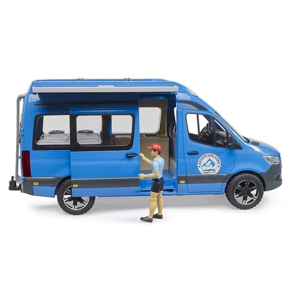 MB Sprinter Retkeilyauto kuljettajalla