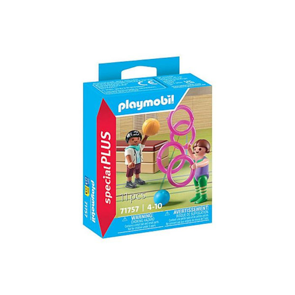 Två barn med gymnastikmaterial