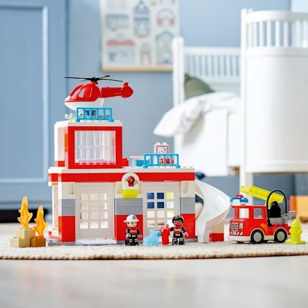 LEGO 10970 DUPLO brandstation og helikopter, lastbillegetøj, motoriske færdigheder, store klodser, gave til børn fra 2 år Flerfärgad