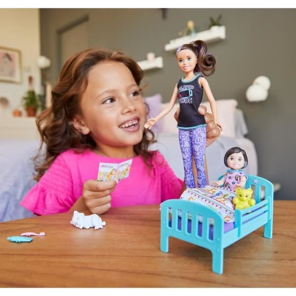 BARBIE Skipper babysitter Sengetid -