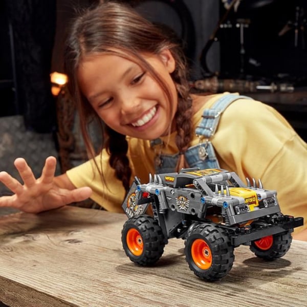 LEGO® Technic 42119 Monster Jam Max-D, leksaksbil, fyrhjuling, stuntbil, från 7 år och uppåt