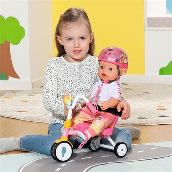 Vauva syntyi Kolmipyöräinen nukelle