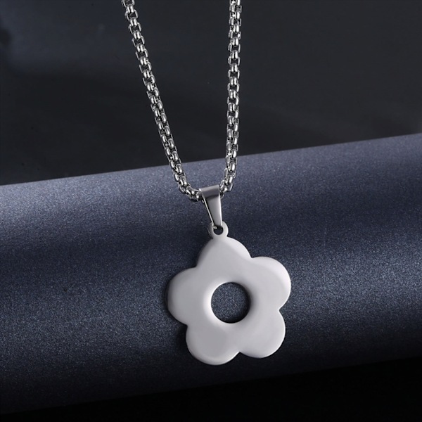 Vedhæng Halskæde Smykker Blomst Vedhæng Choker Halskæde Piger Fødselsdagsgaver Blomst Halskæde Rustfrit stål Materiale