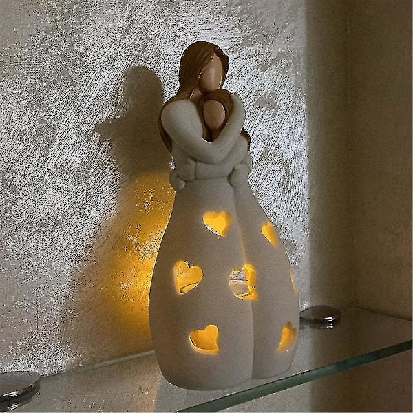 Mamma Kram Datter Lysestake Harpiks Dekorativ statue pynt med LED Hug the menorah