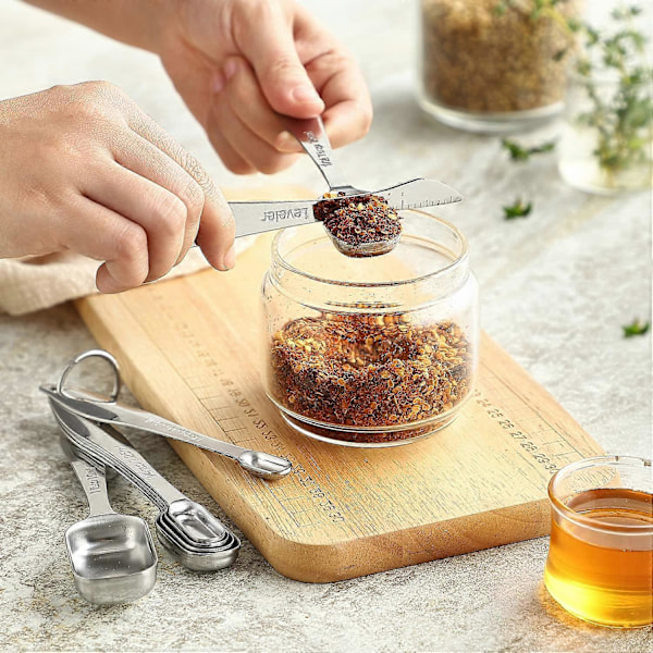 Kraftiga Mätsskedar i Rostfritt Stål för Torra eller Flytande Ingredienser, Passar i Kryddburkar, Set om 8