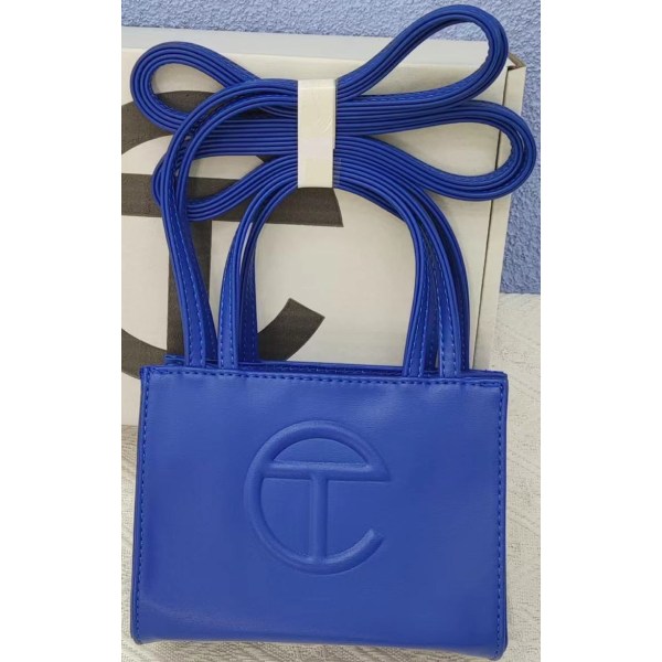 Telfar Trendig personlig tygväska i läder Crossbody-väskor blue Medium