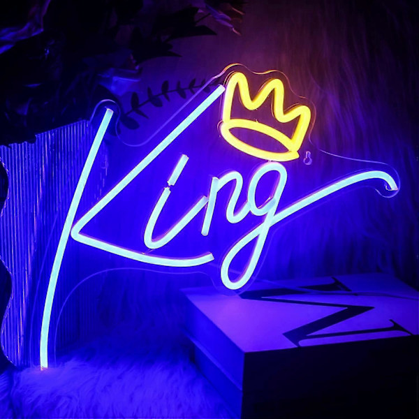 King Neonkyltti, siniset LED-kirjaimet vaaleanpunaisella kruunulla, huomiota herättävä