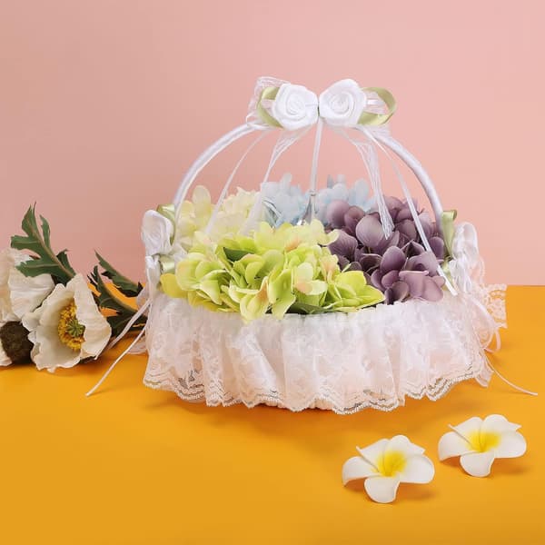 Blomsterpikekurv, håndvevd kurv med strassblondekant