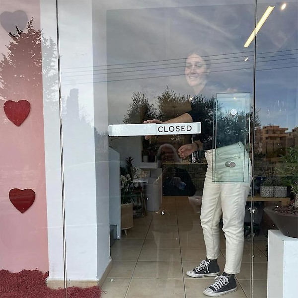 (Vit) Enkel Design Öppen/Stängd Skylt för Butik Robust Lättläst Anslagstavla för De Flesta Ytor