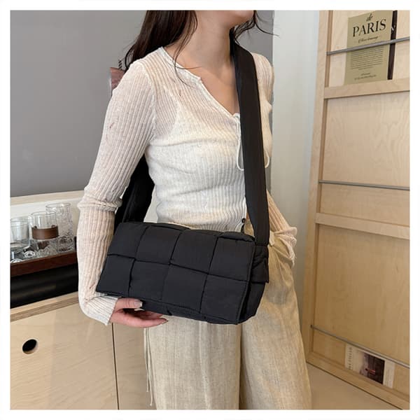 Puffervävd Väska Bomull Kassett Vadderade Designer Crossbody Väskor