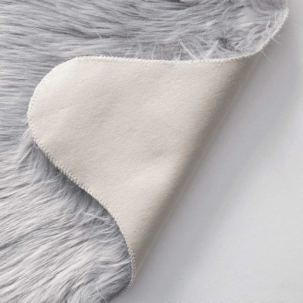 Fuskpälsmatta, fårskinn, fluffig matta, mjuk ullmatta för sovrum soffa golv, 60 x 90 cm, oregelbunden form, grå