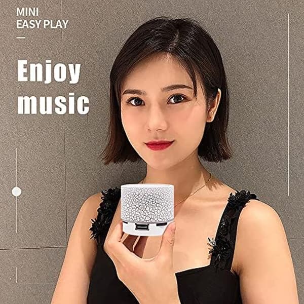 Audio Mini Högtalare Kort Liten Stål Subwoofer Trådlös LED-belysning Mini Bluetooth