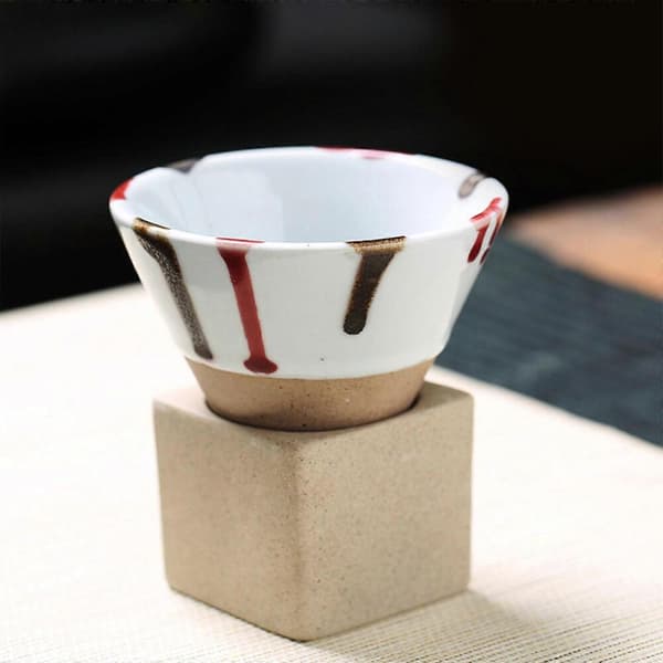 Keramiska kaffemuggar med bas Grov keramik Espresso-kopp Vattenkopp Japansk Latte Pull Flower Porslinskopp för kök 10