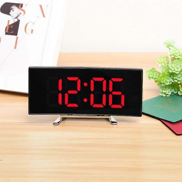 Hvidt Lys Vibrerende Vækkeur Høj Lydstyrke, Kraftfuldt, Digitalt Vækkeur Natlys med Dobbelt USB-opladning, LED-display, Justerbar Alarmlydstyrke og Lysstyrke