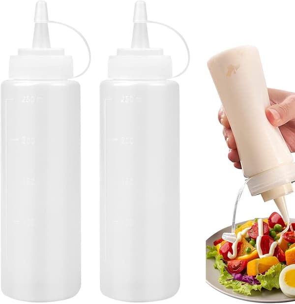 2-pack med klämflaskor i plast, klämflaskor med lock