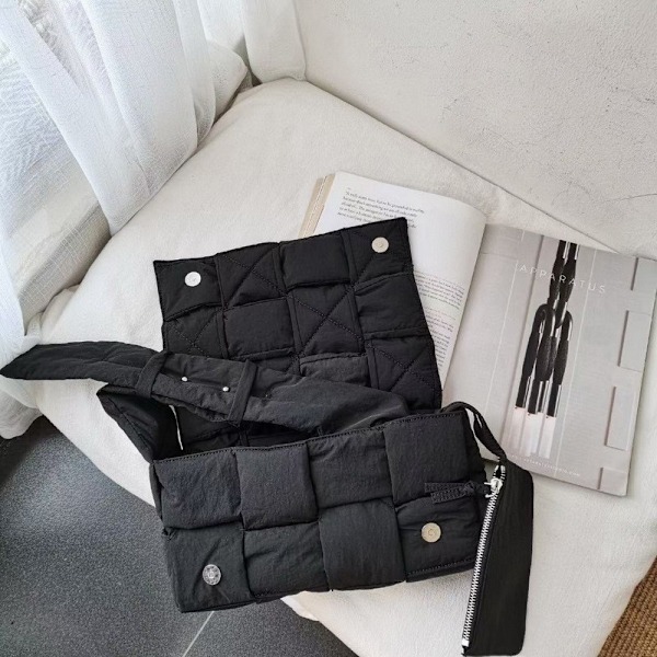 Puffervävd Väska Bomull Kassett Vadderade Designer Crossbody Väskor