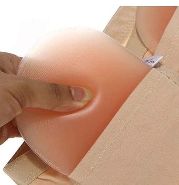 Silikonityynyn tehostin Fake Ass Pikkuhousujen lonkan nostolaite Beige Only 2pcs silicone padded