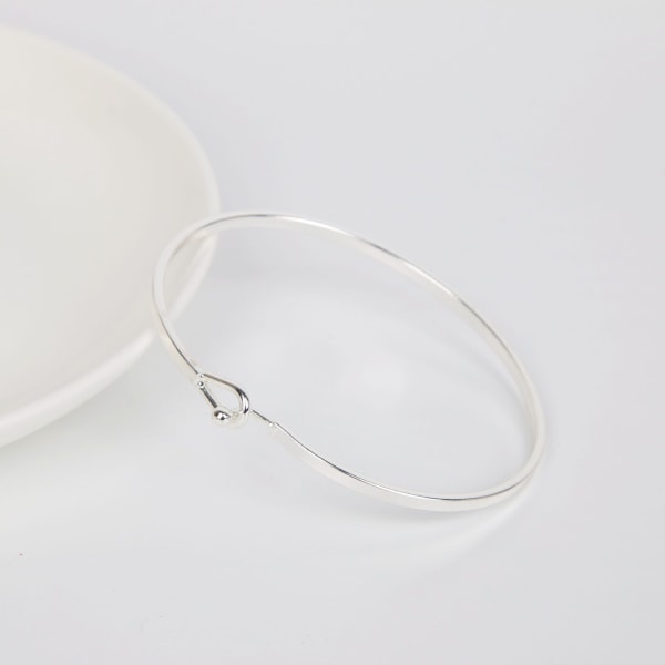 Utsökt guldstångsarmband för kvinnor Enkelt delikat tunna manschettarmband Krokarmband 18K guldpläterat handgjorda minimalistiska smycken silver