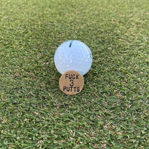 Sjov golfboldmarkering - nyhedshumor med personlige ord - unikke gaggaver til golfelskere - perfekt golftilbehør til mænd og kvinder Fuck 3 Putts