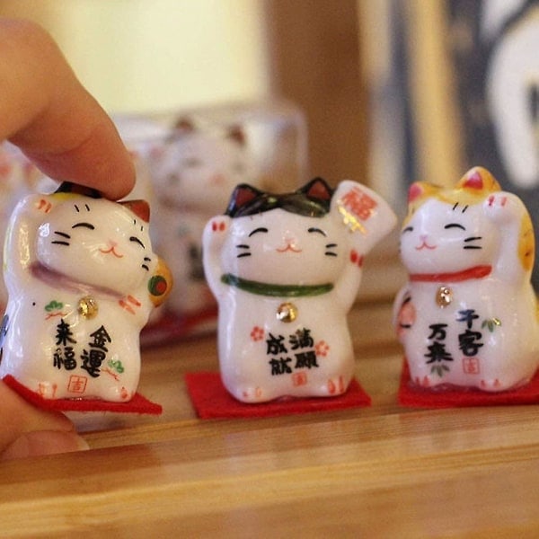 Sommarrea Set med 3 Maneki Neko Vinkande Katt Japansk Lyckokatt Dekorativ Porslinsfigur