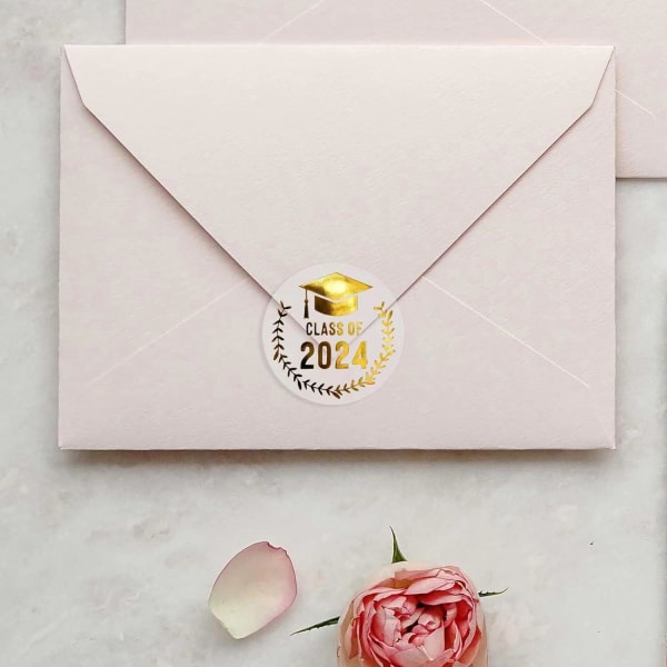 Klasse av 2024 Gold Graduation Stickers - Sett med 100 Premium Pregede Stickers for Graduation Announcements & Party Seal gold