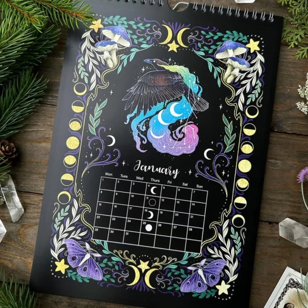 2024 Väggkalender - Dark Forest Lunar Calendar 2024 med 12 illustrationer, svart väggkalender Kreativ rolig månadsväggkalender för hemmakontoret Crow