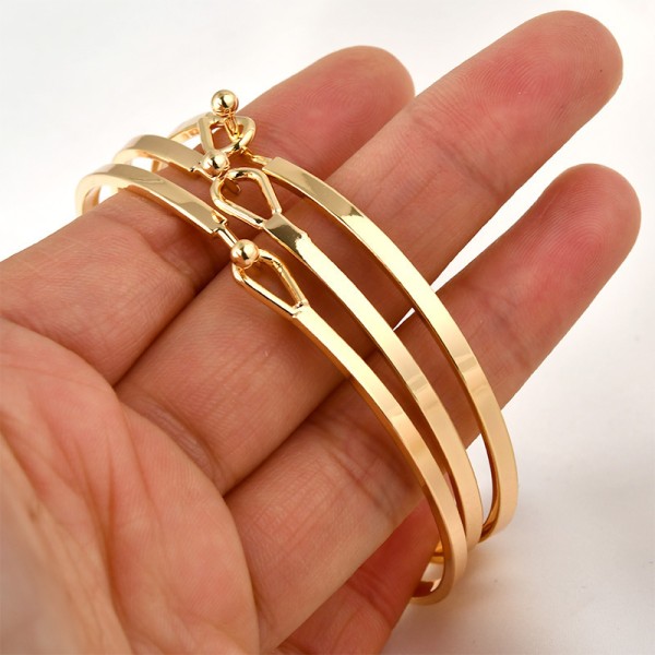 Utsökt guldstångsarmband för kvinnor Enkelt delikat tunna manschettarmband Krokarmband 18K guldpläterat handgjorda minimalistiska smycken gold