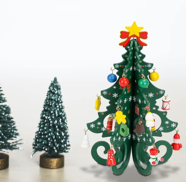 2 stycken 7,5 tums mini julgran i trä, 3D julbordsgran med prydnader (grön och guld) 2 pcs